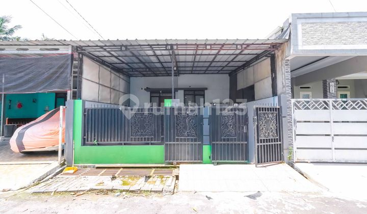 Rumah 15 menit ke Stasiun Depok Siap Huni Dibantu KPR J-37765 Rumah 15 menit ke Stasiun Depok Siap Huni Dibantu KPR J-37765