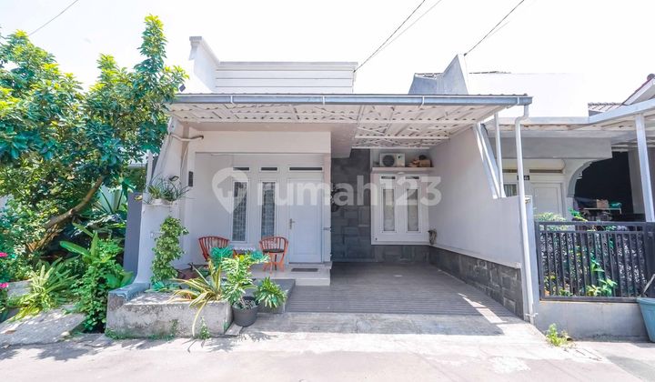 Rumah Siap Huni 15 Menit ke Stasiun Depok Baru 1 Lt Bebas Banjir J34022 Rumah Siap Huni 15 Menit ke Stasiun Depok Baru 1 Lt Bebas Banjir J34022
