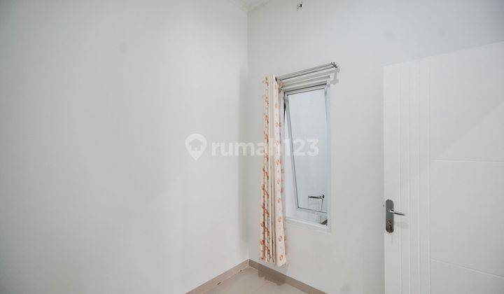Rumah SHM Hadap Timur 15 Menit ke Trans Studio Mall Cibubur Dibantu KPR J27456 2