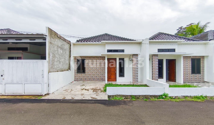 Rumah SHM Terawat di Bogor 10 Menit ke RS Citama Siap Huni J26673