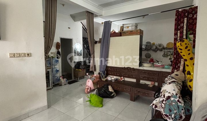 4-Bedroom House 15 Minutes to Summarecon Mall Bekasi East Facing J41325 2