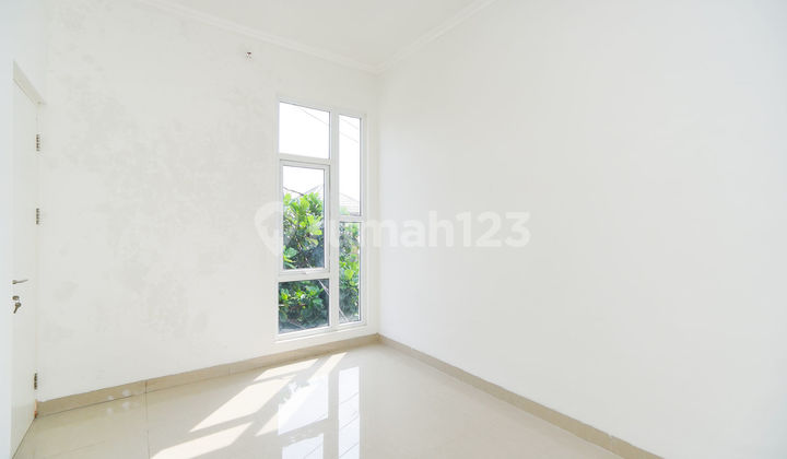 Rumah 2 Lt Cantik Sudah Renov 12 menit ke Stasiun Cilebut Dibantu KPR J22643 2