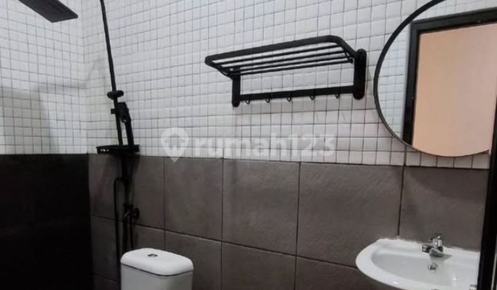 3-Bedroom House Ready to Occupancy, 10 Minutes to Bekasi Station, Flood-Free J36863 3-Bedroom House Ready to Occupancy, 10 Minutes to Bekasi Station, Flood-Free J36863