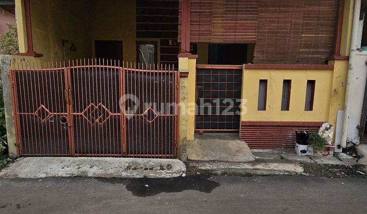 Rumah 8 menit ke Mall Paradise Walk Serpong Hadap Timur J-37473 1