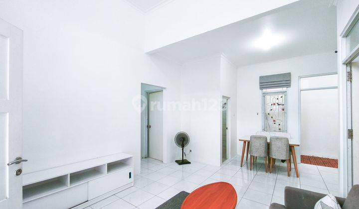 Rumah Luas 10 menit ke RS Mitra Keluarga Cibubur Hadap Timur Siap KPR J32935 2