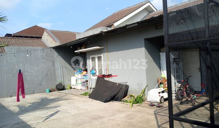 Spacious Freehold House 15 Minutes to Cibinong City Mall 3 Bedrooms Eligible for Mortgage J30581 2