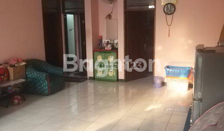 Rumah bagus 2 lantai ,shm,hoki,jalan 2 mobil,garasi 1,Perum puri kedoya,selangkah pasar dan mall 2