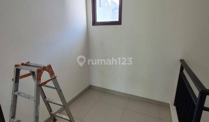 Diswakan Rumah Semi Furnish 2 Lantai Summarecon Bandung 2