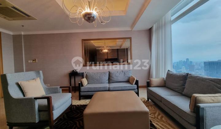 FOR SALE Kempinski Grand Indonesia Residence, Harga 4,8M, bisa NEGO, Size 126m2, 2 BR, siap huni, furnished, BOT sudah di perpanjang sampai 2055.