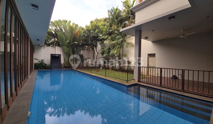For rent: House inside a compound in Kemang, strategic area, negotiable. For rent: House inside a compound in Kemang, strategic area, negotiable.