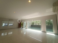 Di Sewakan Rumah Di Kebayoran Baru, 4 Bedroom,, 1 Function Room, Unfurnished, Negotiable 2