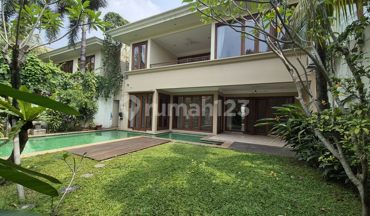 For rent: House in Kemang compound area, 4 bedrooms & 1 study room, backyard, negotiable, serene. For rent: House in Kemang compound area, 4 bedrooms & 1 study room, backyard, negotiable, serene.