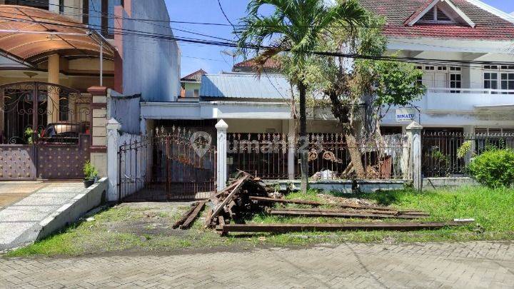 Rumah SHM di Darmo Sentosa Raya, Surabaya 1