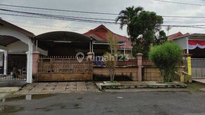 Rumah Bagus SHM di Wiyung Indah, Surabaya 2