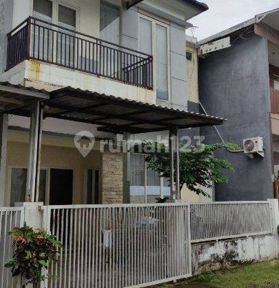 Rumah 2 Lantai Bagus Semi Furnished SHM di Simpang Darmo Regency, Surabaya 1