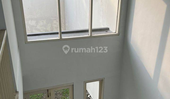Rumah Disewakan SHM di Royal Residence, Surabaya 13