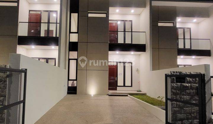 Rumah 2 Lantai Baru SHM di Karangan Jaya, Surabaya 1