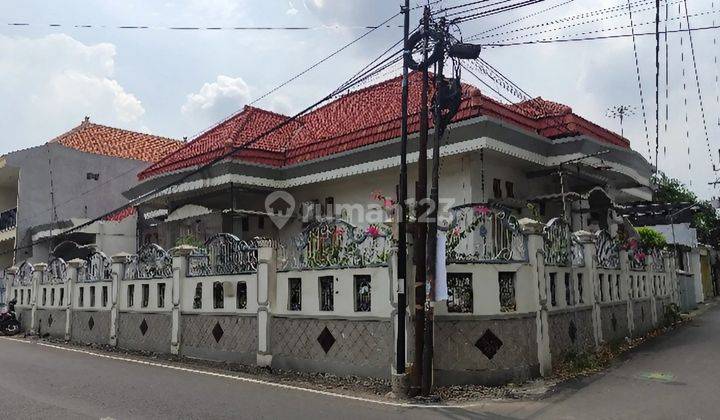 Rumah Bagus SHM Pekayon Prajurit Kulon, Mojokerto 1