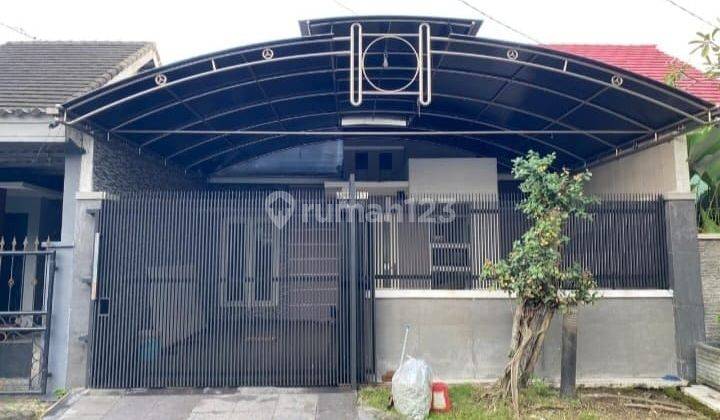 Rumah Bagus SHM Puri Safira Menganti, Surabaya 1