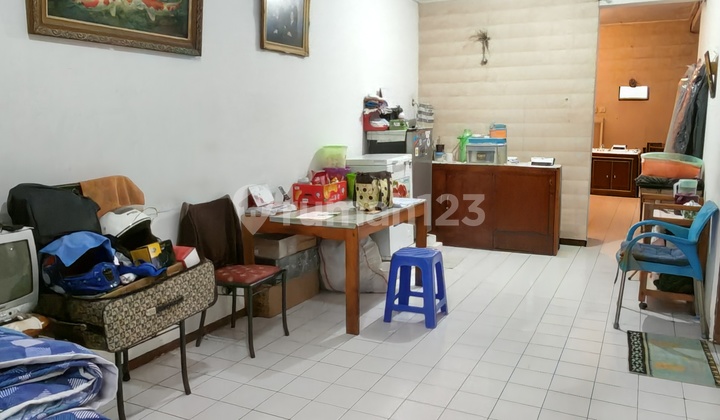 Quick Sale Standard House 6x15 in Kelapa Gading