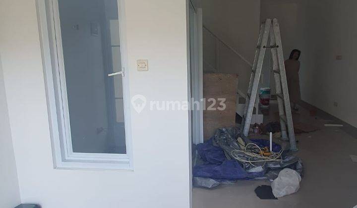 Dijual Rumah Gading Griya Rumah Baru Bagus Kosongan 2 Lantai 2