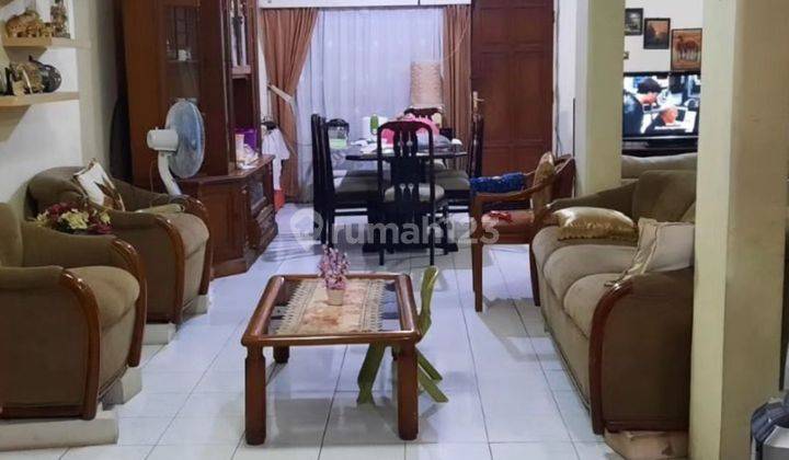 Dijual Rumah Cempaka Putih Kosongan Siap Huni 2 Lantai 2