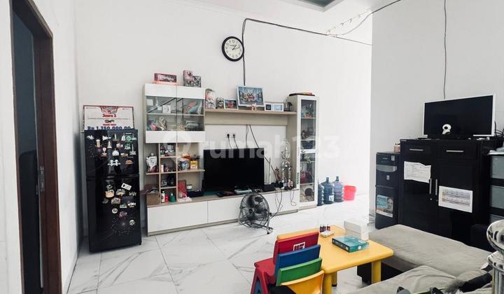 Rumah 3 Lantai Siap Huni Jalan 3 Mobil di Kelapa Gading 2