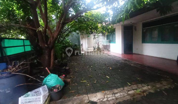 Cocok Untuk Usaha!! Rumah 250m Di Kemandoran 1