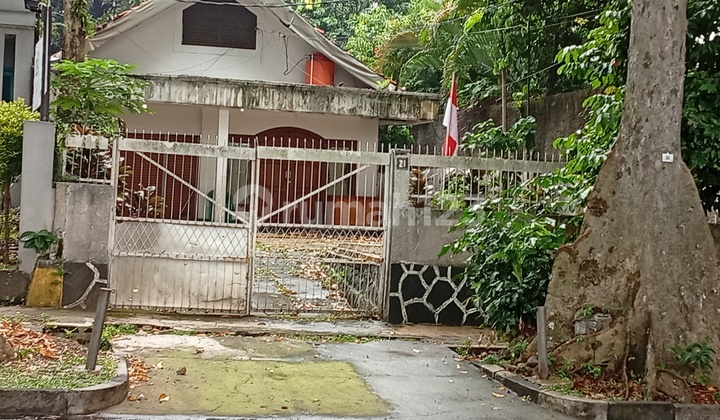 Rumah Vintage Ring Satu Bogor Jual Lelang