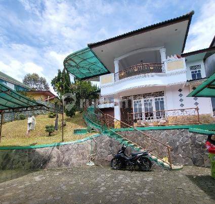 Villa Modern 2 Lantai Jogjogan Puncak Cisarua  2