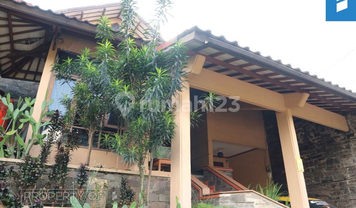 Kost2an Luas, Hitung Tanah, Lokasi Strategis