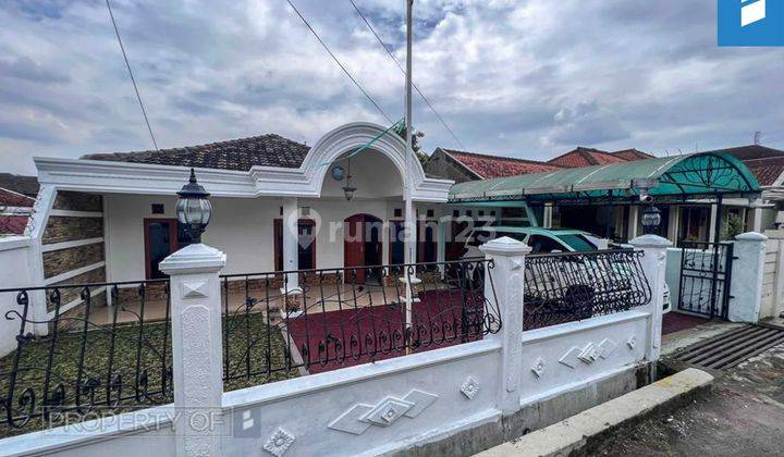 Lingkungan Nyaman Tenang ,Rumah Idaman di Bandung 1