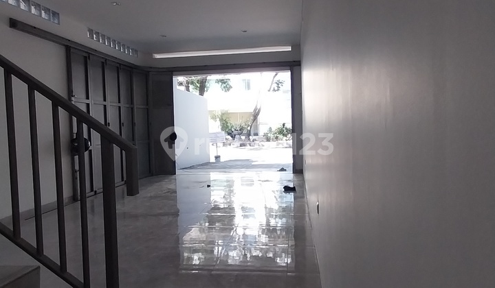 New & Ready to Occupy in the City Center, Suitable for Office / Warehouse