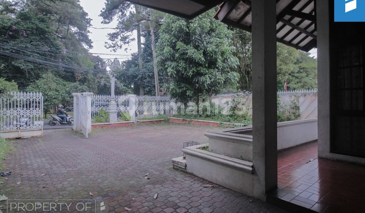 Rumah Luas , Cocok Untuk Kantor / Cafe/ Mess Dekat Ciumbuleuit Lokasi Strategis, Parkir Cukup Luas 2