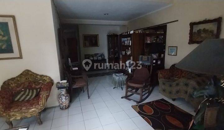 Dijual Rumah Kos-Kosan 2 Lantai SHM, Lokasi Strategis 2