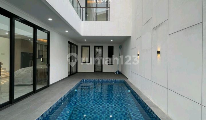 Disewakan Rumah, Lokasi Strategis Kemang Raya