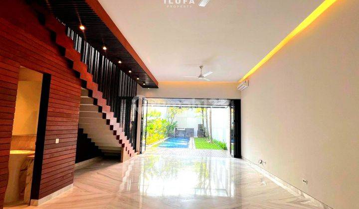 Disewakan Townhouse Baru With Pool, Lokasi Strategis Cipete 1