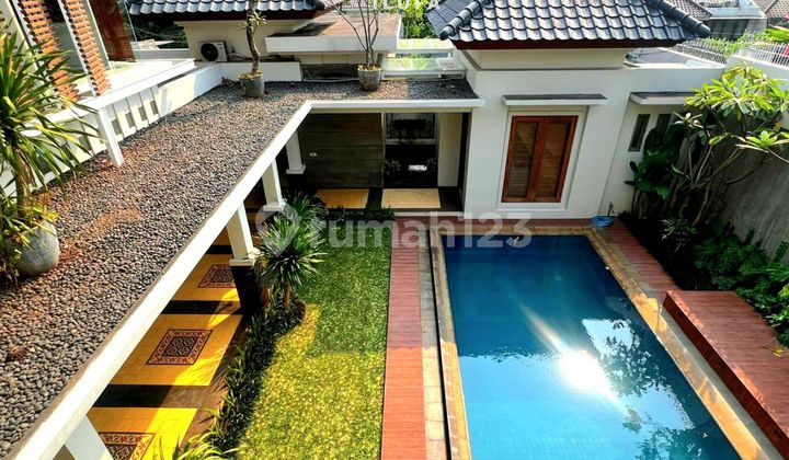 For Rent: Large Building House in Good Condition, Strategic Location 2