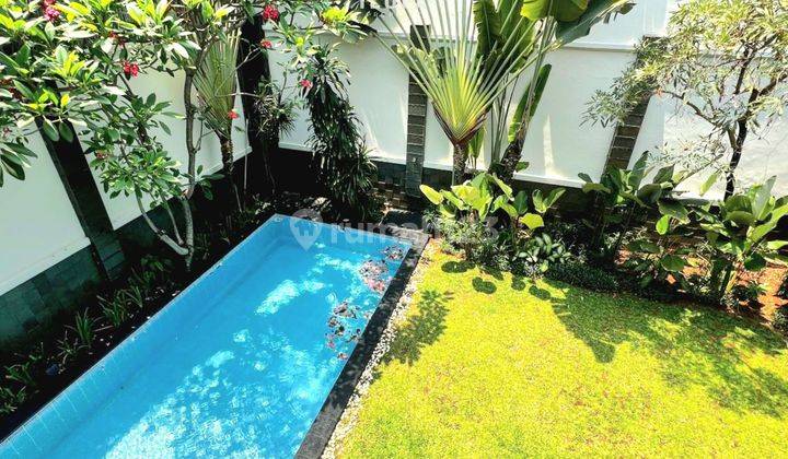 Disewakan Townhouse Modern Kav. E Kondisi Bagus Area Kemang 1