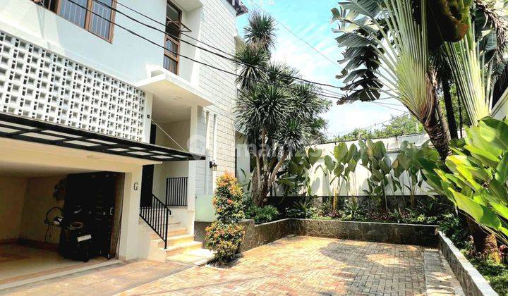 Disewakan Townhouse Kav G Modern Terawat Area Kemang 1