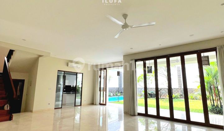 Disewakan Townhouse Kemang. Modern Terawat Area Kemang Disewakan Townhouse Kemang. Modern Terawat Area Kemang