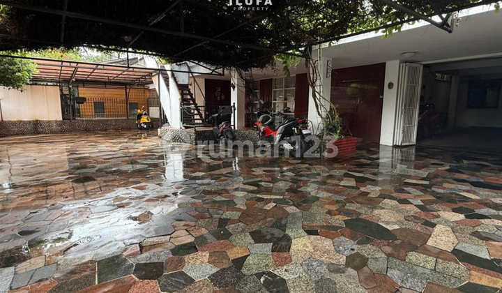 Dijual Rumah Compound 3Unit Lokasi Strategis Cipete 2