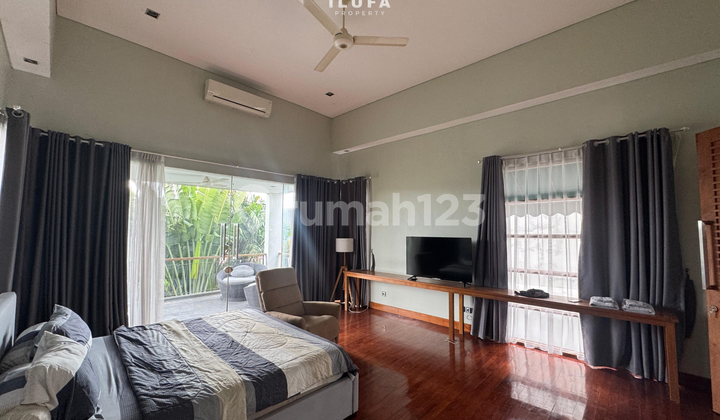 For Rent Kemang 2-Story Townhouse Fully Furnished For Rent Kemang 2-Story Townhouse Fully Furnished