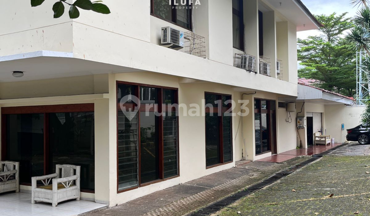 Disewakan Rumah Hook bisa untuk Kantor Parkiran Besar Area Kemang Disewakan Rumah Hook bisa untuk Kantor Parkiran Besar Area Kemang