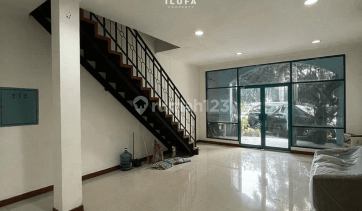 Disewakan Ruko 3,5lt Furnished Lokasi Pondok Indah 1