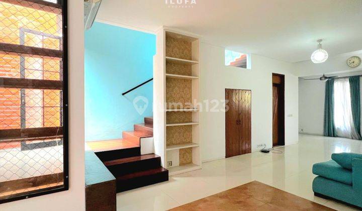 Disewakan Murah Townhouse Asri 2lantai+mezzanine Area Cilandak 2