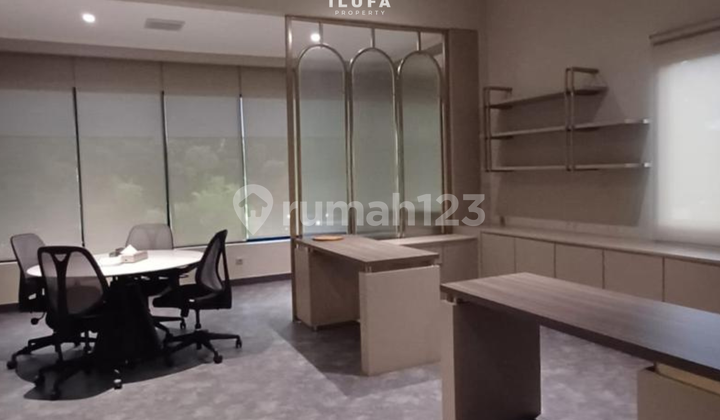 Disewakan Gedung Area Komersil Kebayoran Baru 2Lt Baru Renovasi 2