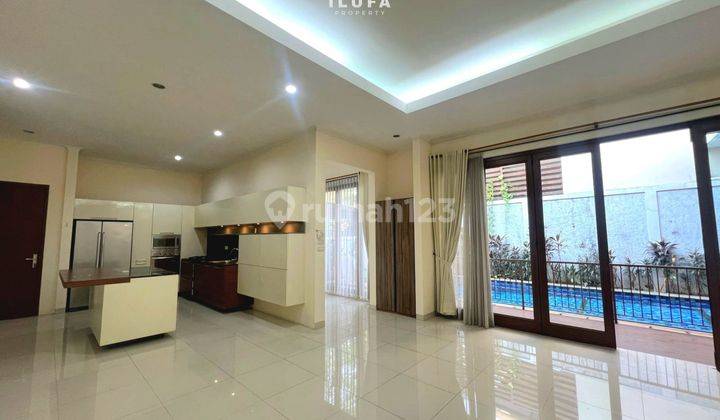 Disewakan Townhouse Murah Lingkungan Asri, Area Cilandak Ampera 2