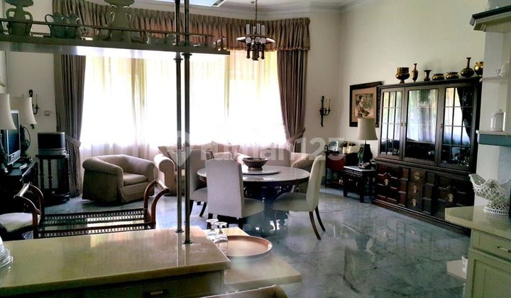 Rumah mewah bagus lantai marmer harga bawah NJOP di di Kemang