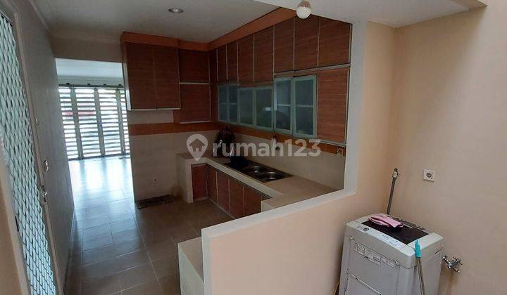 Rumah bagus harga murah 2 Lantai di Cluster renata Aruna alsut 2